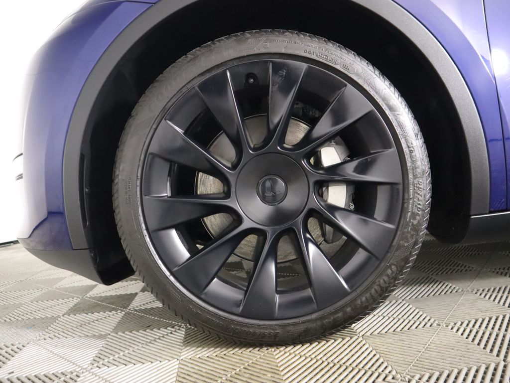 Thumbnail: 2024 Tesla Model Y - 31