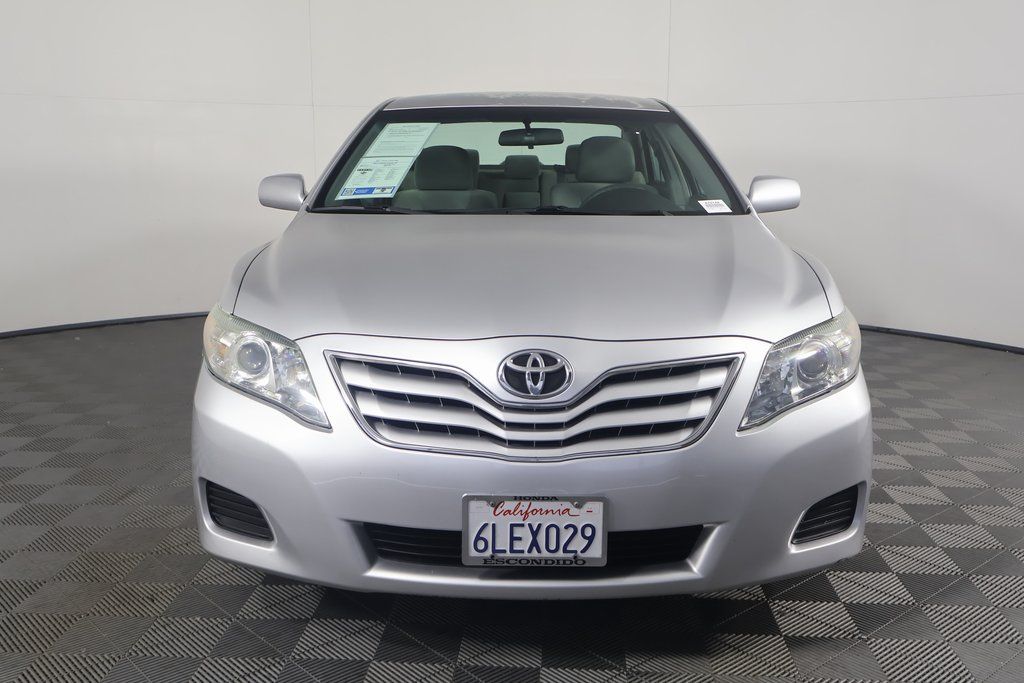 2011 Toyota Camry LE 2