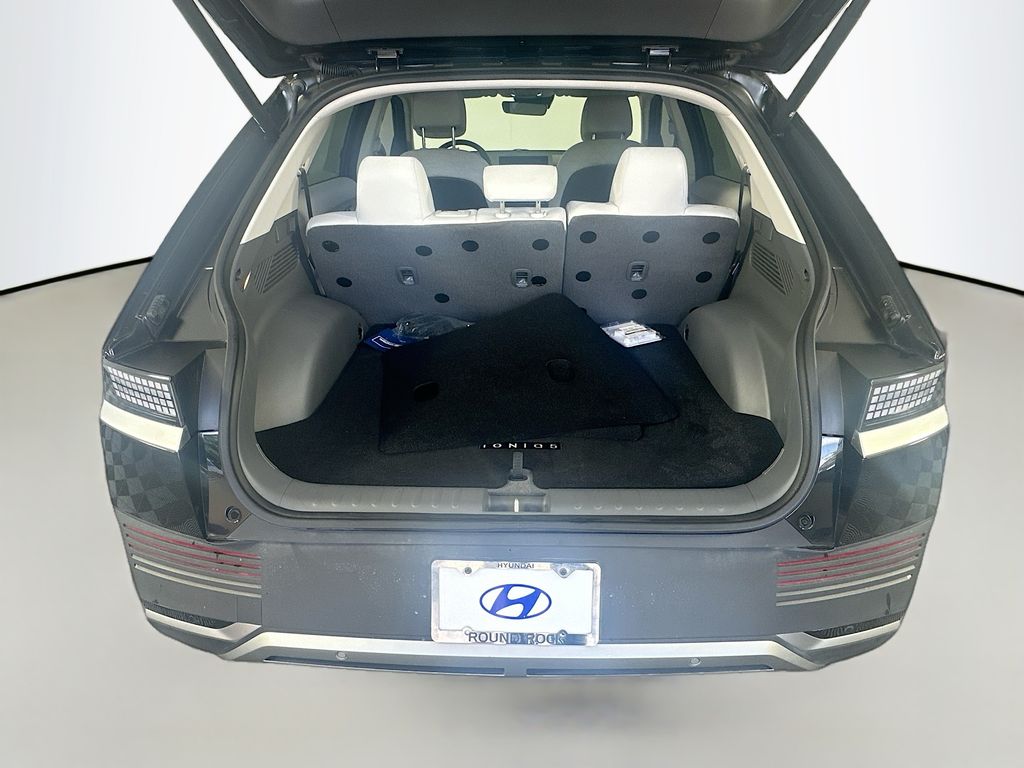 Thumbnail: 2022 Hyundai Ioniq 5 - 26