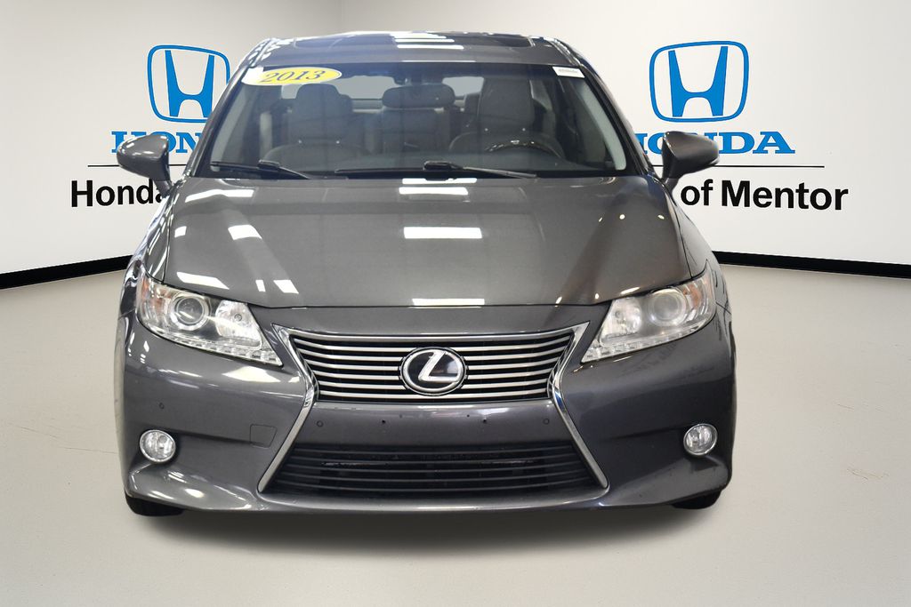 Thumbnail: 2013 Lexus ES - 9