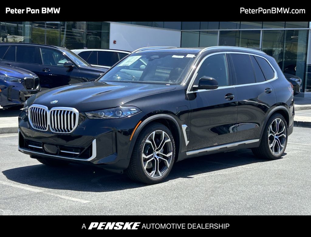 Thumbnail: 2026 BMW X5 - 1