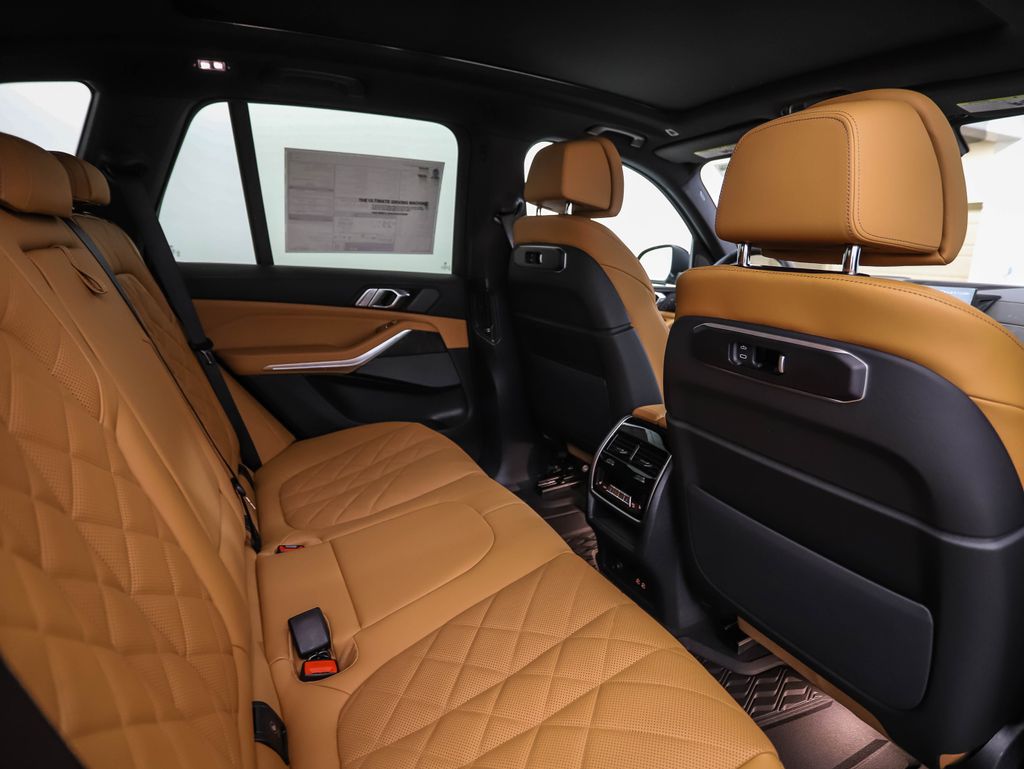 Thumbnail: 2026 BMW X5 - 26