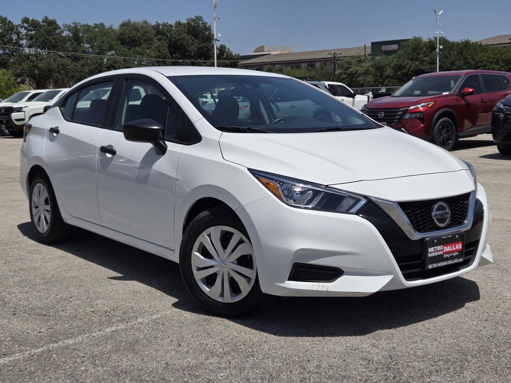 2022 Nissan Versa 1.6 S