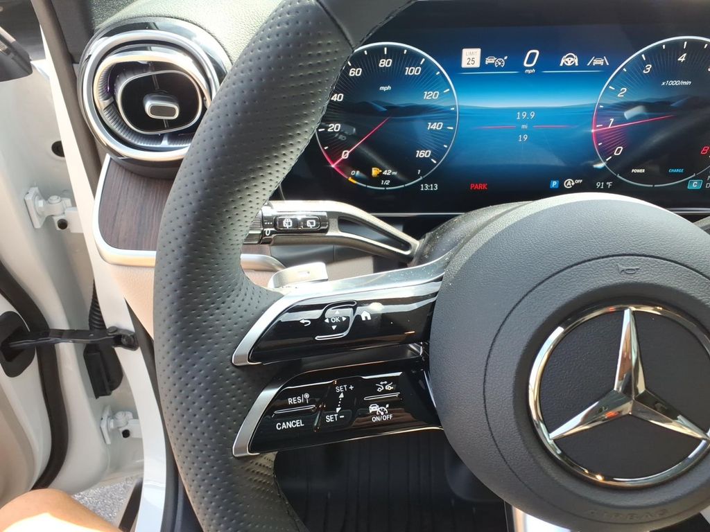New 2027 Polar White Mercedes-Benz GLC 300 image 20