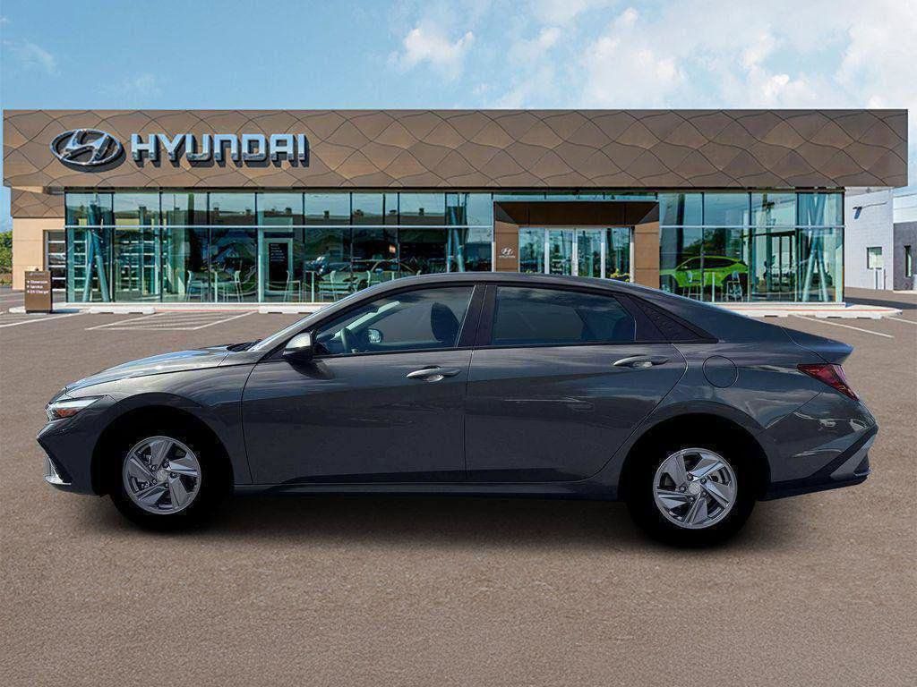 New 2026 Gray Hyundai SE image 3