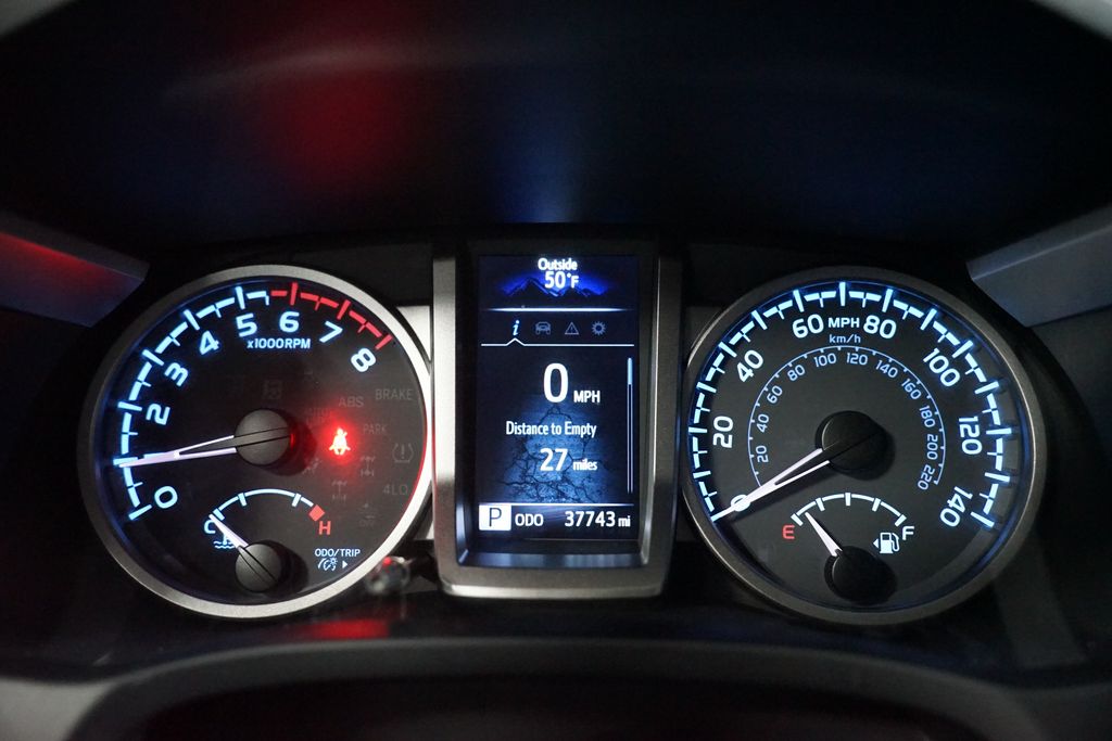 Thumbnail: 2023 Toyota Tacoma - 16