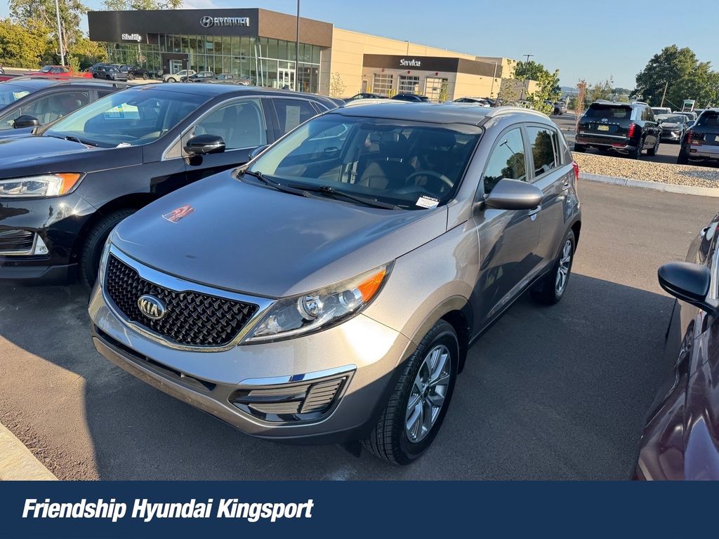 Mineral Silver 2016 Kia Sportage SUV / Crossover Front-Wheel Drive 6-Speed Automatic