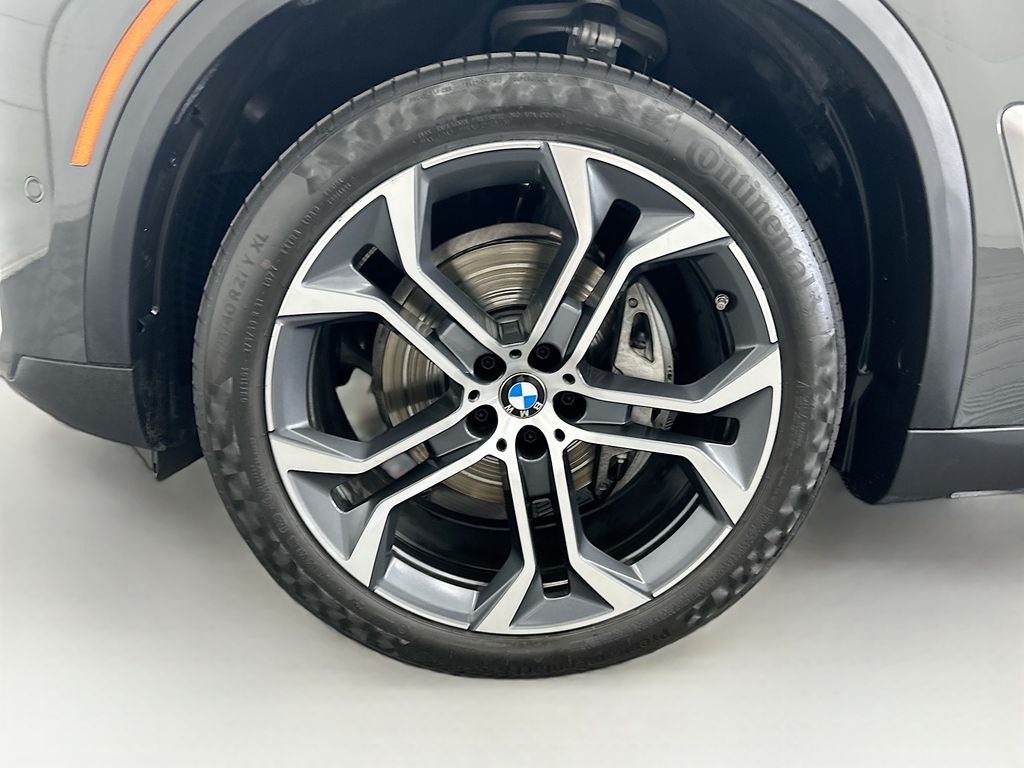 Thumbnail: 2026 BMW X5 - 29