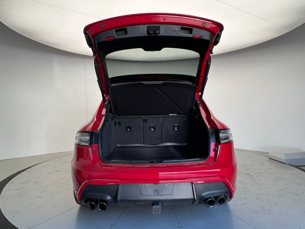 Thumbnail: 2022 Porsche Macan - 20