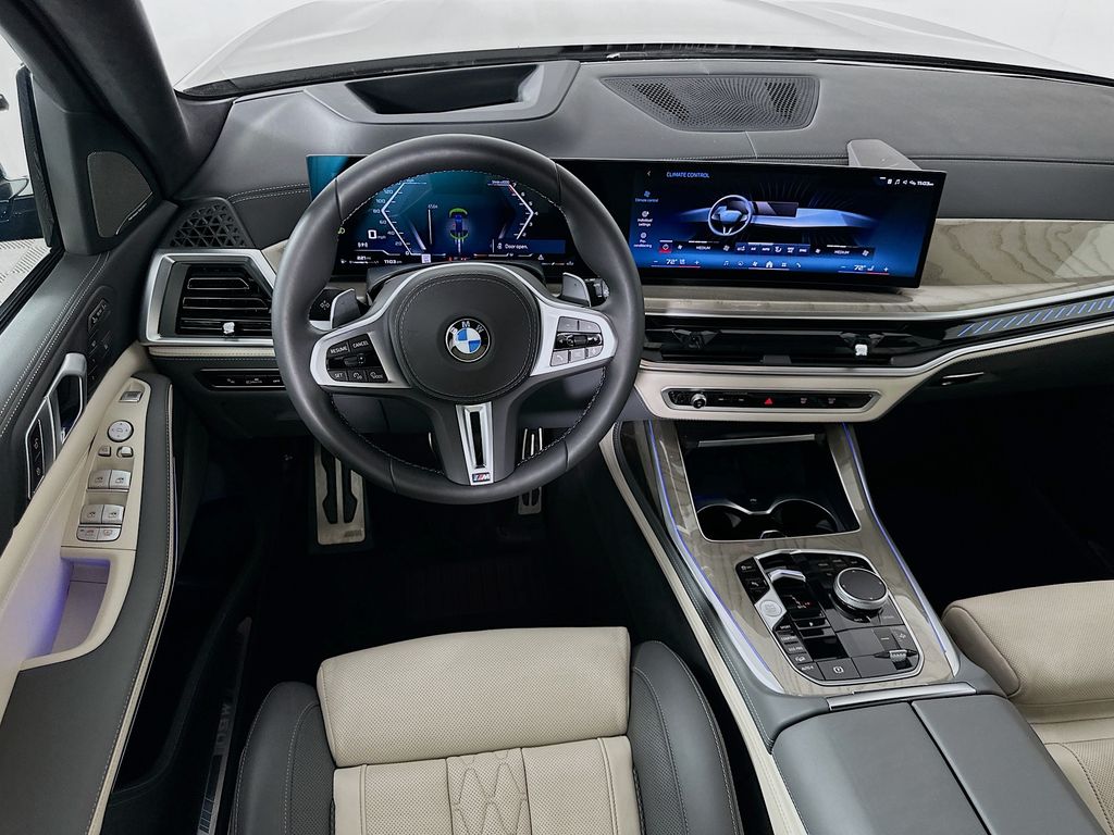 Thumbnail: 2025 BMW X7 - 23