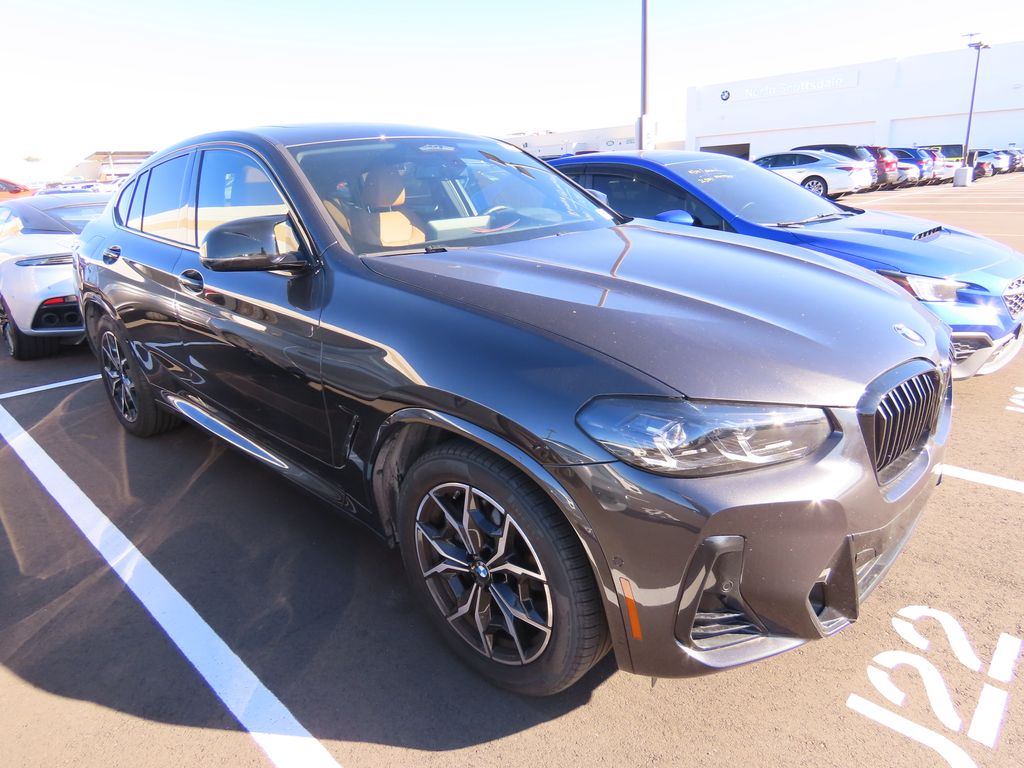 Thumbnail: 2023 BMW X4 - 2