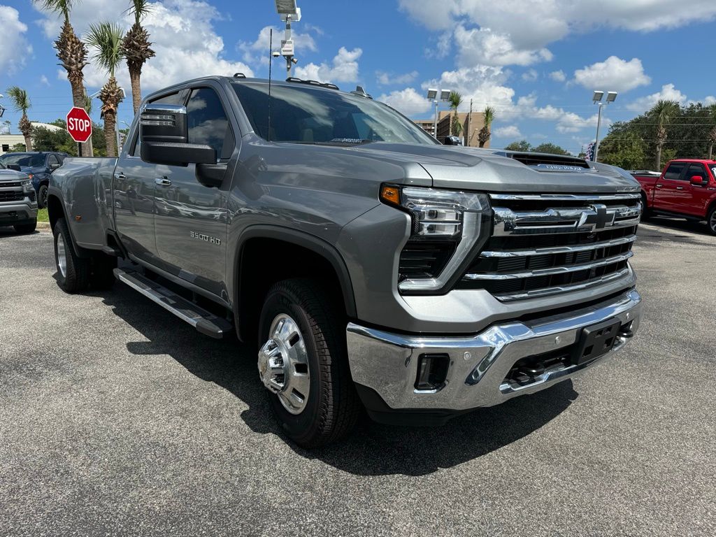 2024 Chevrolet Silverado 3500HD LTZ 10