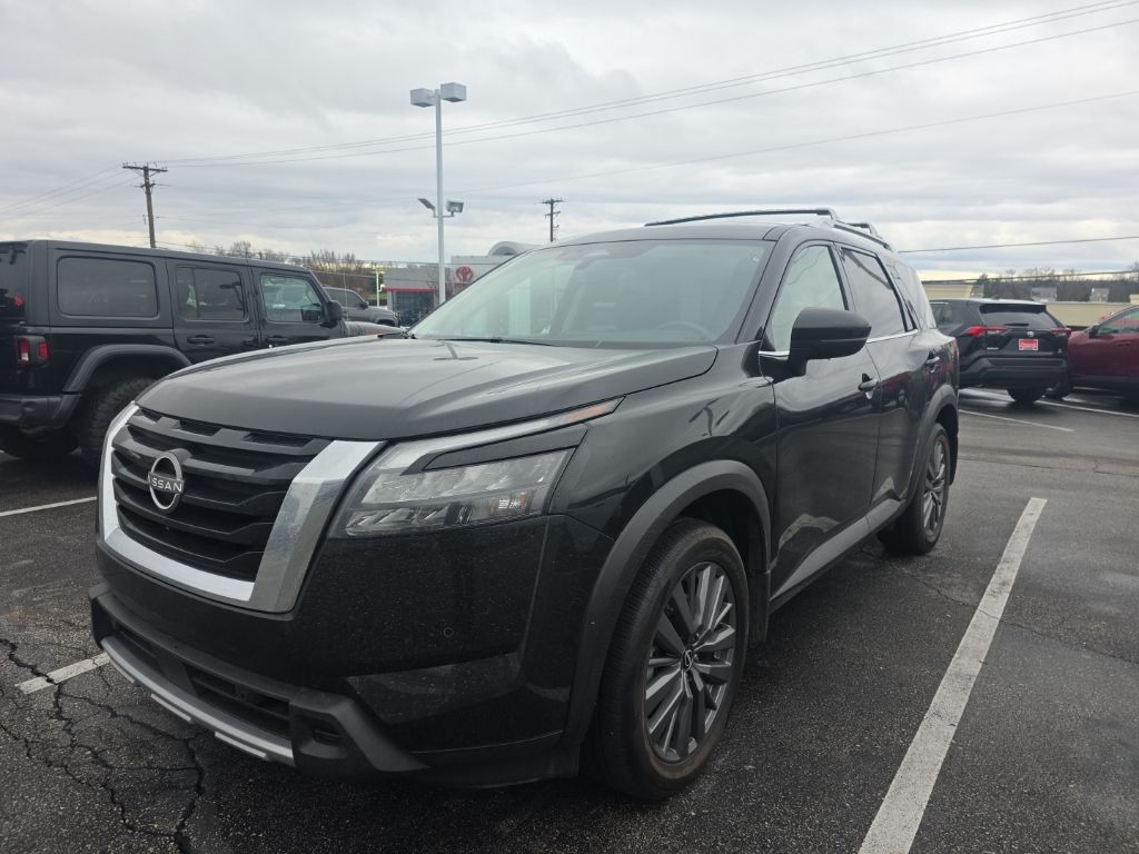2025 Nissan Pathfinder SL 4WD