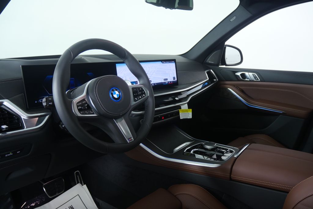 Thumbnail: 2026 BMW X5 - 12