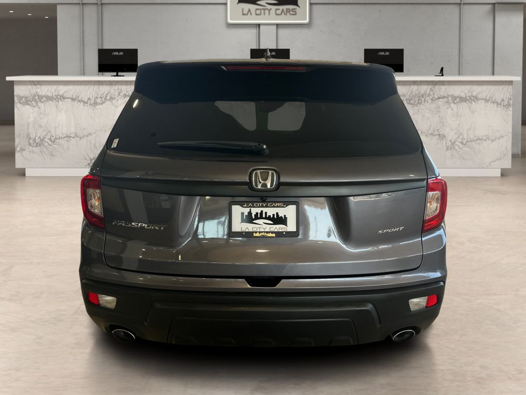 View vehicle photo 4