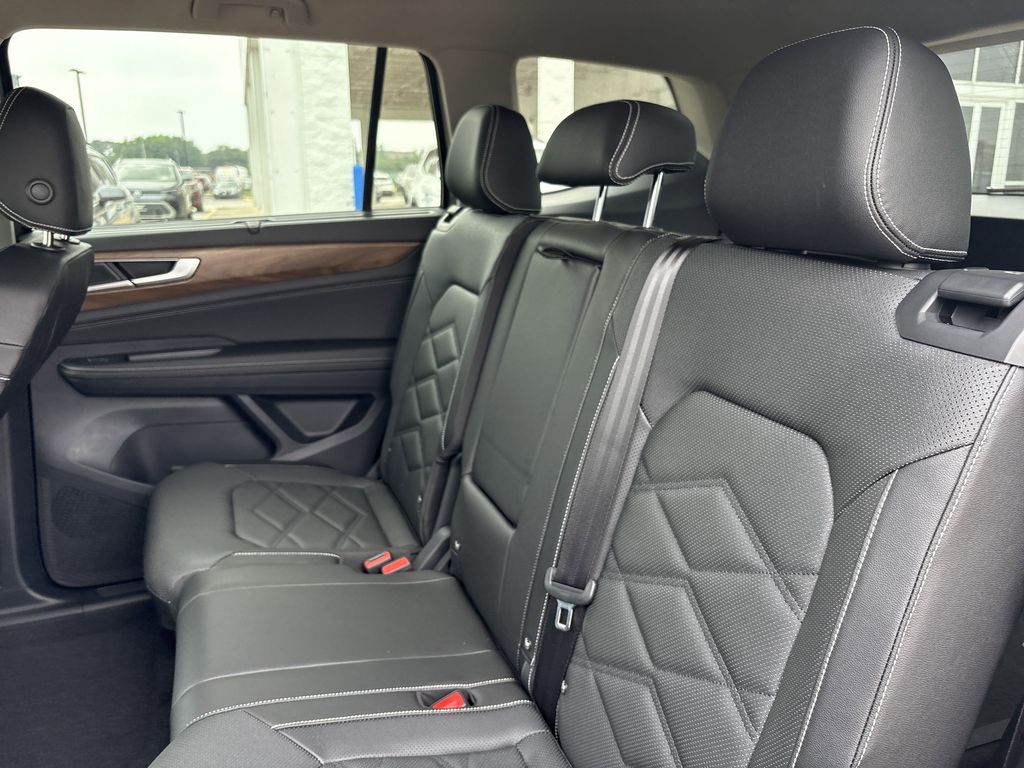 New 2025 Gray Volkswagen 2.0T SE w/Technology image 20