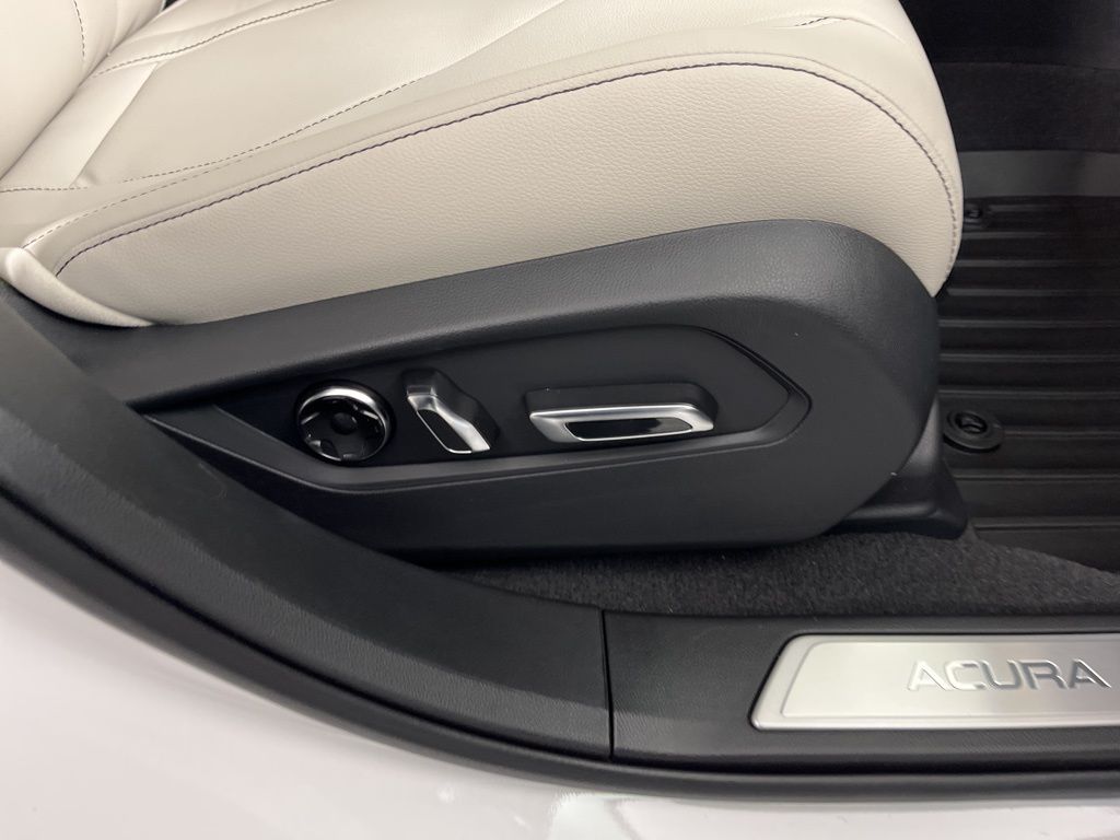 Thumbnail: 2026 Acura RDX - 9