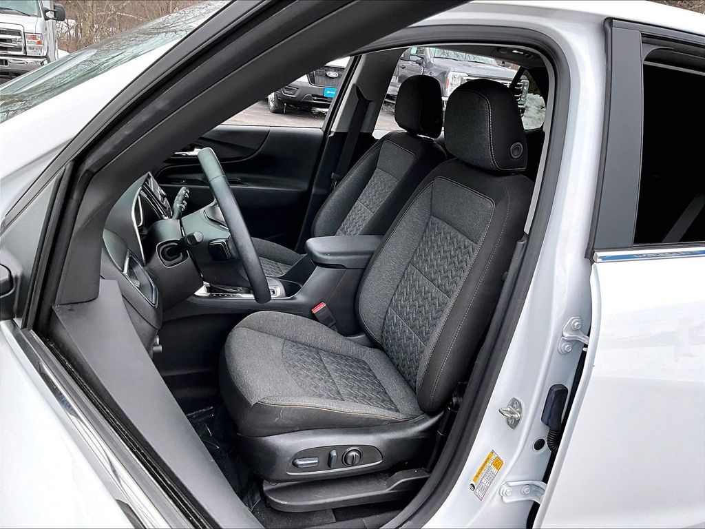2023 Chevrolet Equinox — photo 10