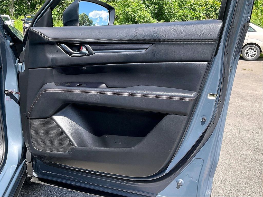 2022 Mazda CX-5 — photo 26