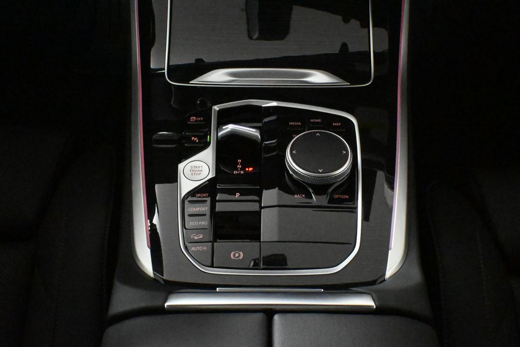 Thumbnail: 2026 BMW X5 - 25