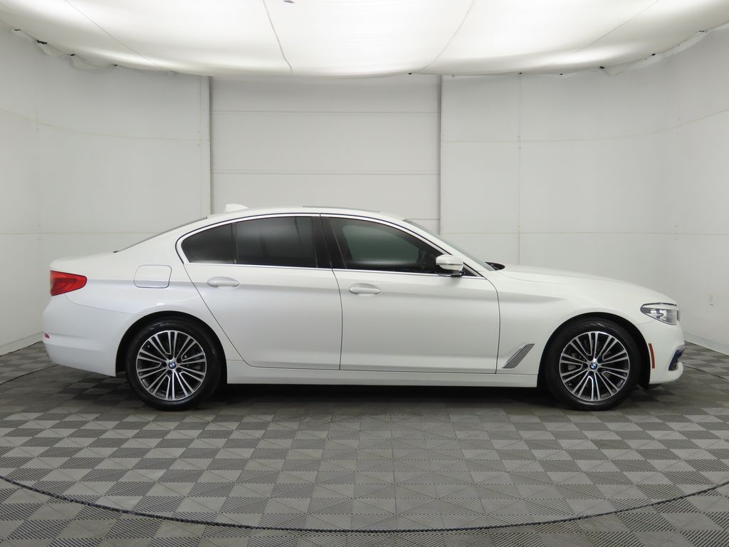 Thumbnail: 2019 BMW 5 Series - 4