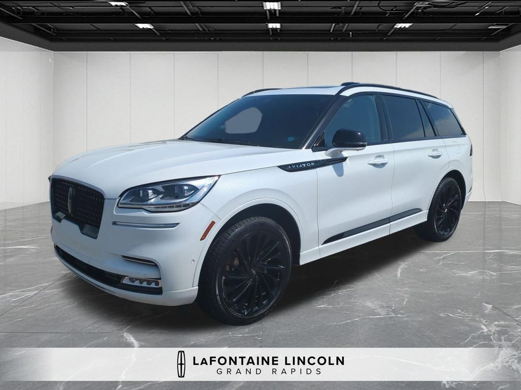 Pristine White Metallic Tri-Coat 2024 Lincoln Aviator Reserve AWD SUV / Crossover All-Wheel Drive Automatic