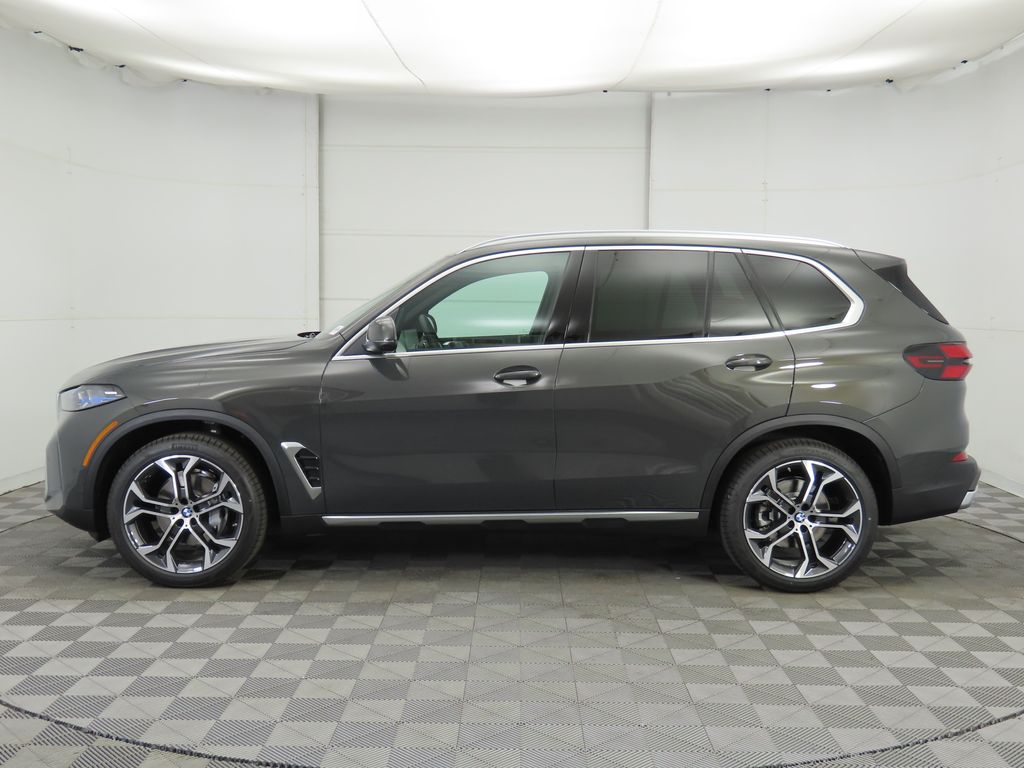 Thumbnail: 2026 BMW X5 - 8