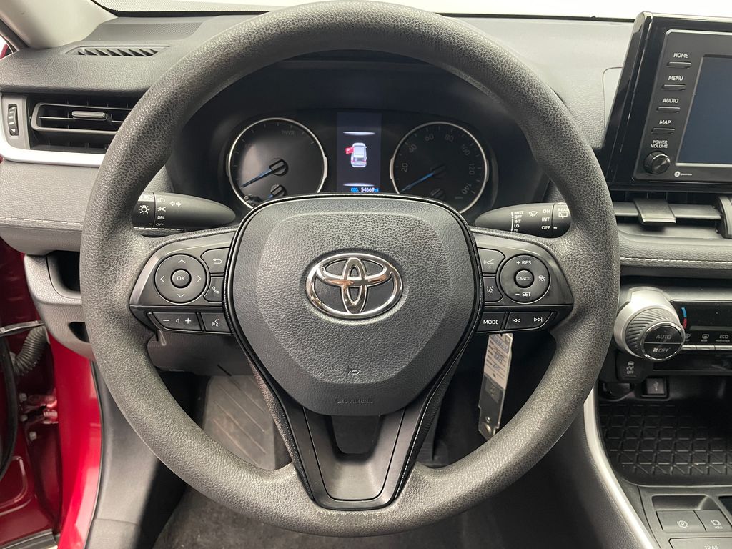 2021 Toyota RAV4 LE 20