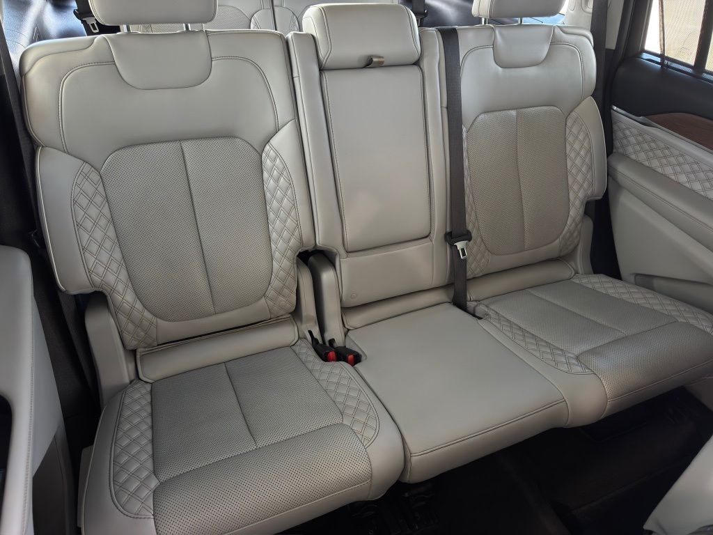 2023 Jeep Grand Cherokee L Summit White at Gullo Toyota