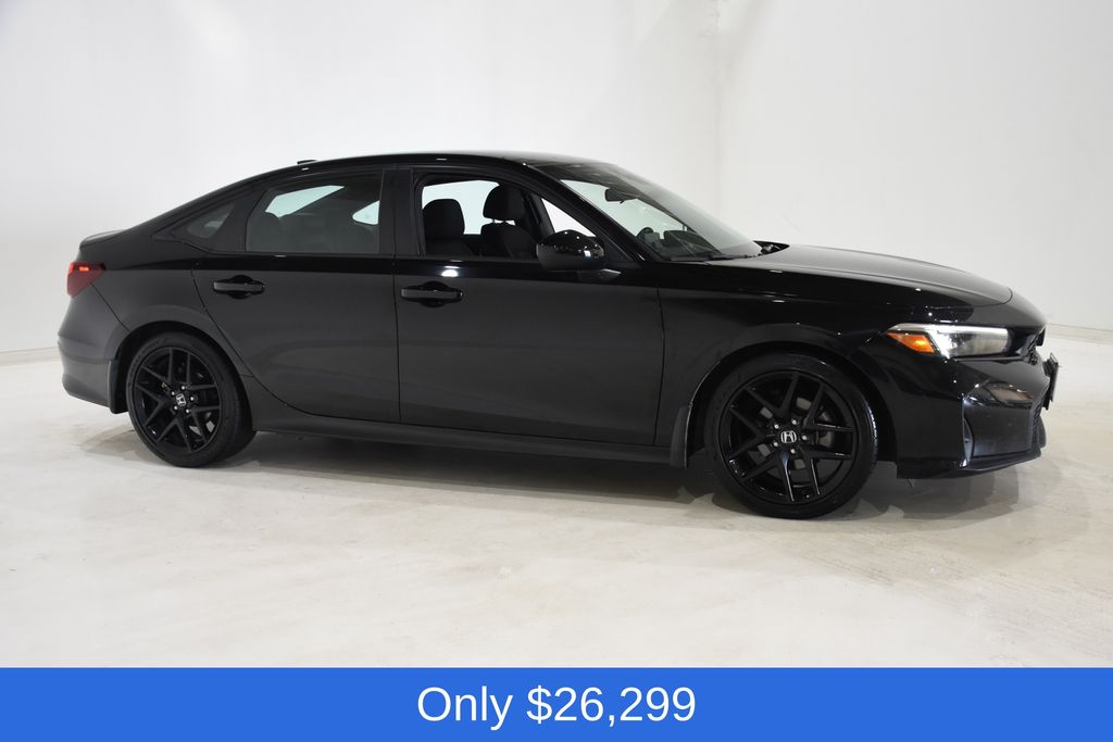 View vehicle photo 3