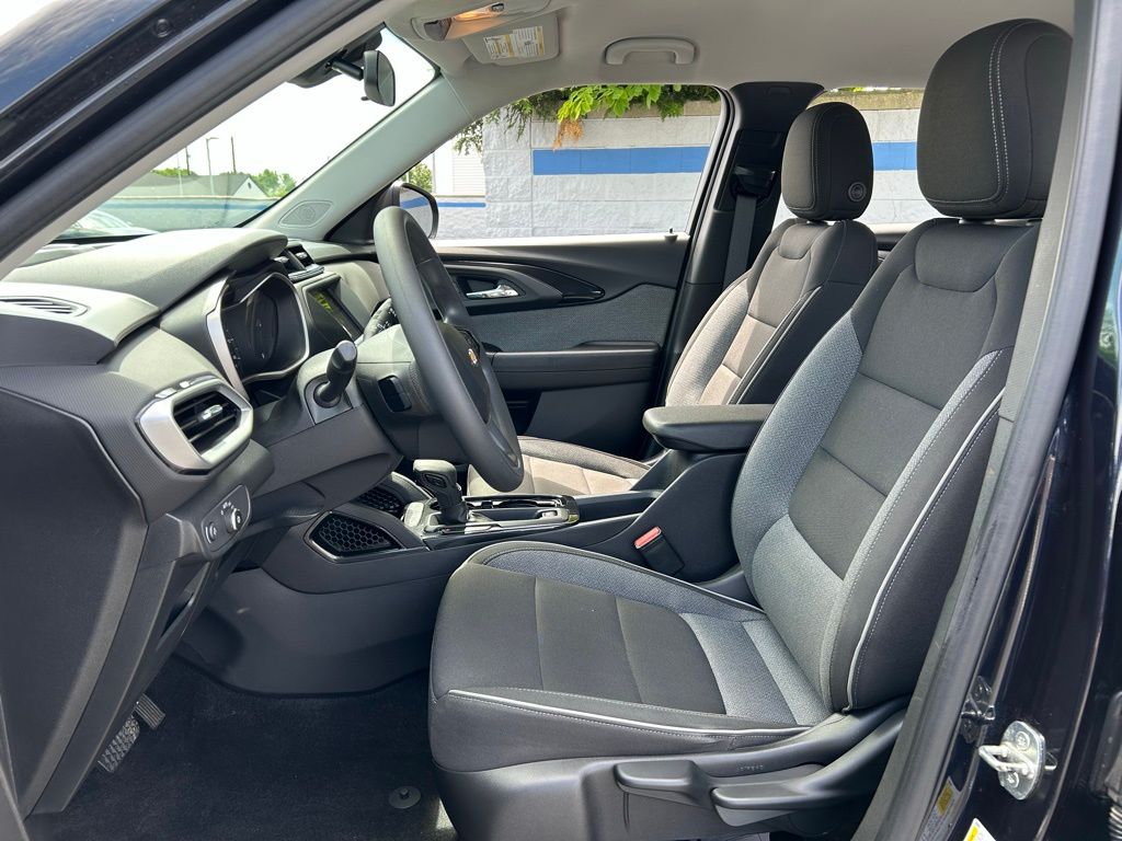 2021 Chevrolet TrailBlazer LS 15