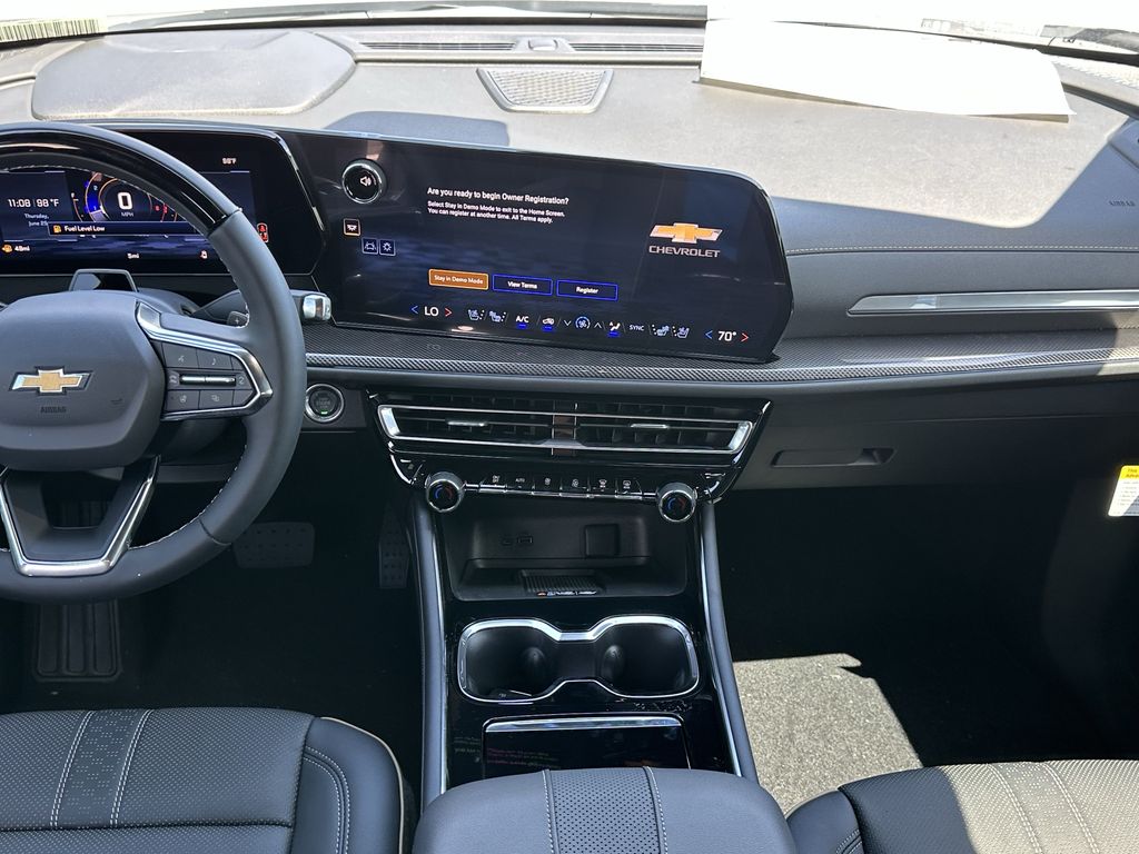 new 2026 Chevrolet Traverse car, priced at $53,495