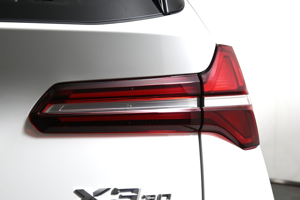 Thumbnail: 2026 BMW X3 - 13