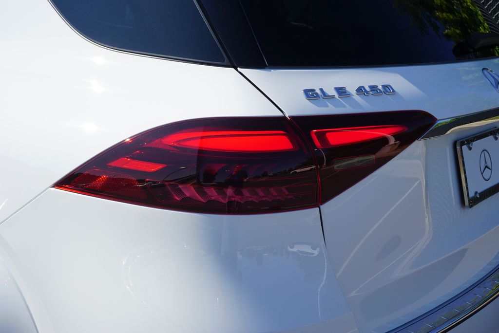 Thumbnail: 2026 Mercedes-Benz GLE - 16