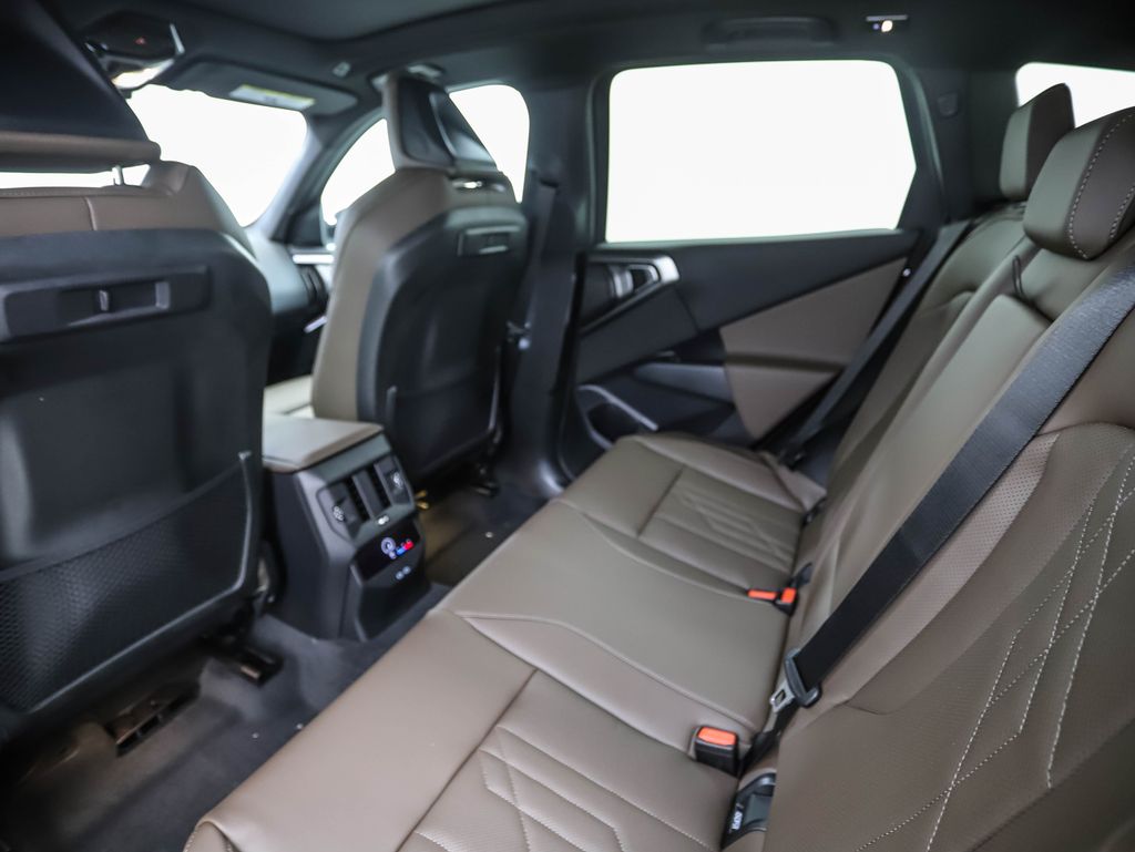 Thumbnail: 2026 BMW X3 - 21