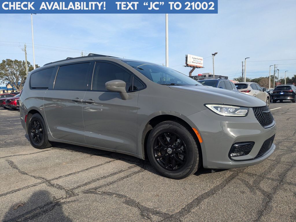 2022 Chrysler Pacifica Touring L FWD
