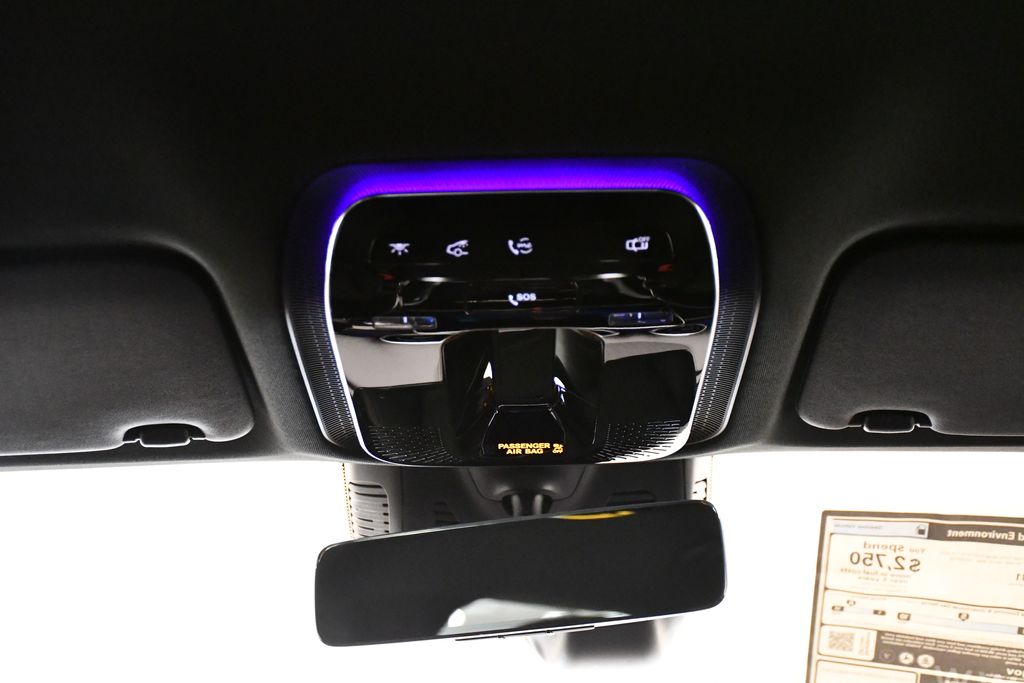 Thumbnail: 2025 Mercedes-Benz GLC - 17