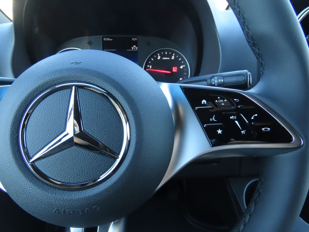 Thumbnail: 2025 Mercedes-Benz Sprinter - 13