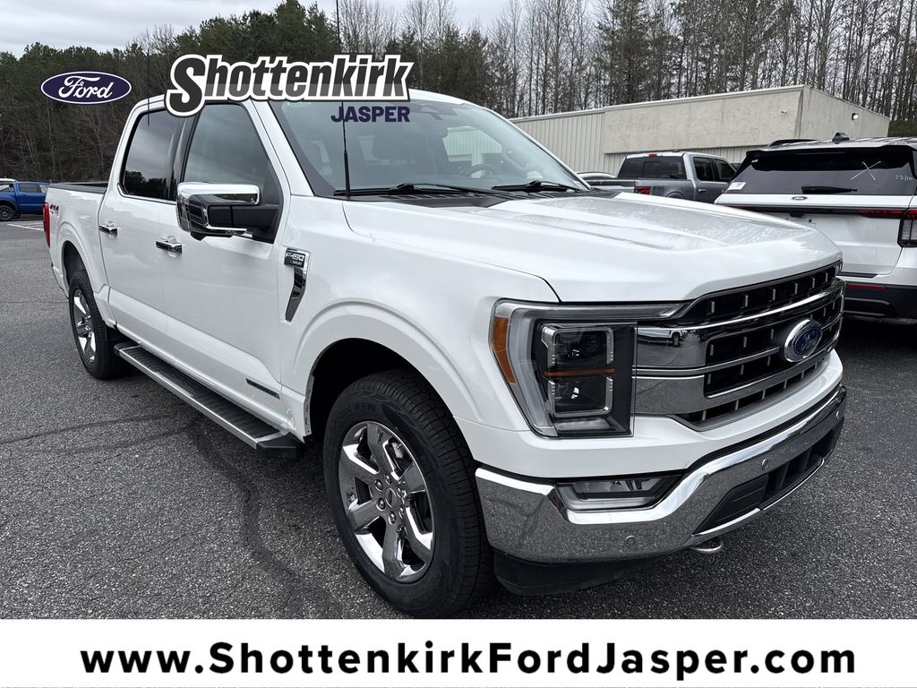 White Metallic 2023 Ford F-150 Lariat SuperCrew 4WD Pickup Truck Four-Wheel Drive Automatic