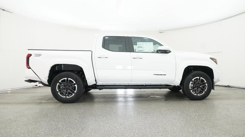 2025 Toyota Tacoma TRD Sport Double Cab photo 2