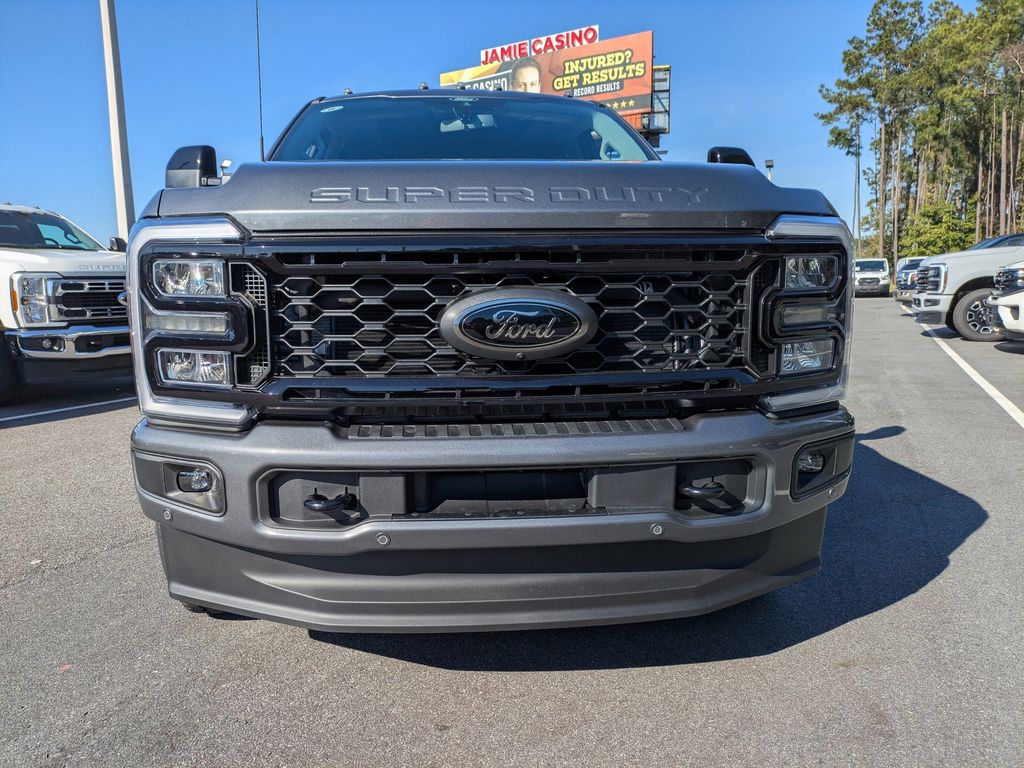 2026 Ford F-350 LARIAT