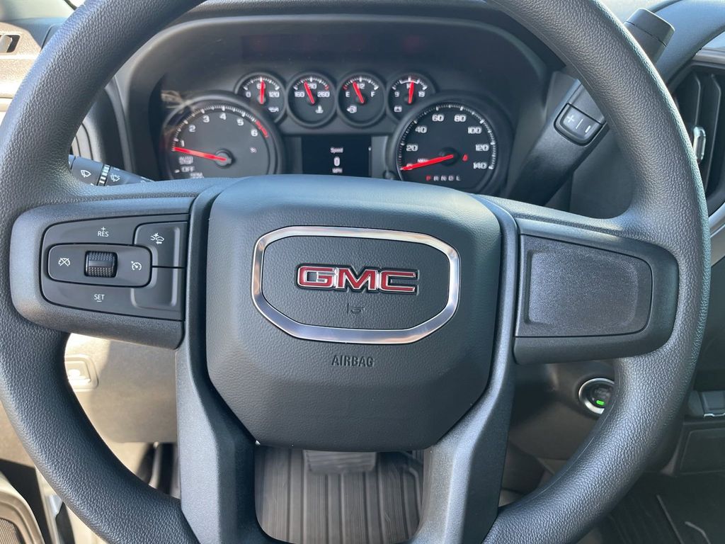 2025 GMC Sierra 1500 Pro 16