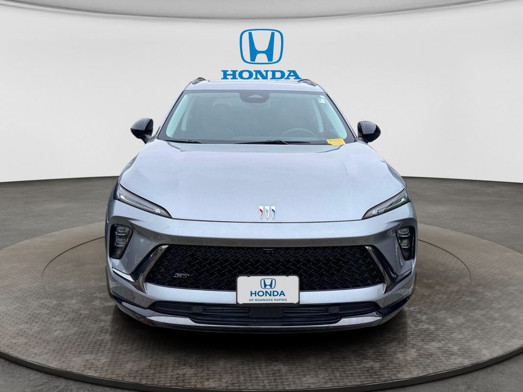 View vehicle photo 3