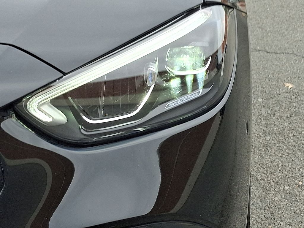 Thumbnail: 2025 Mercedes-Benz C-Class - 9