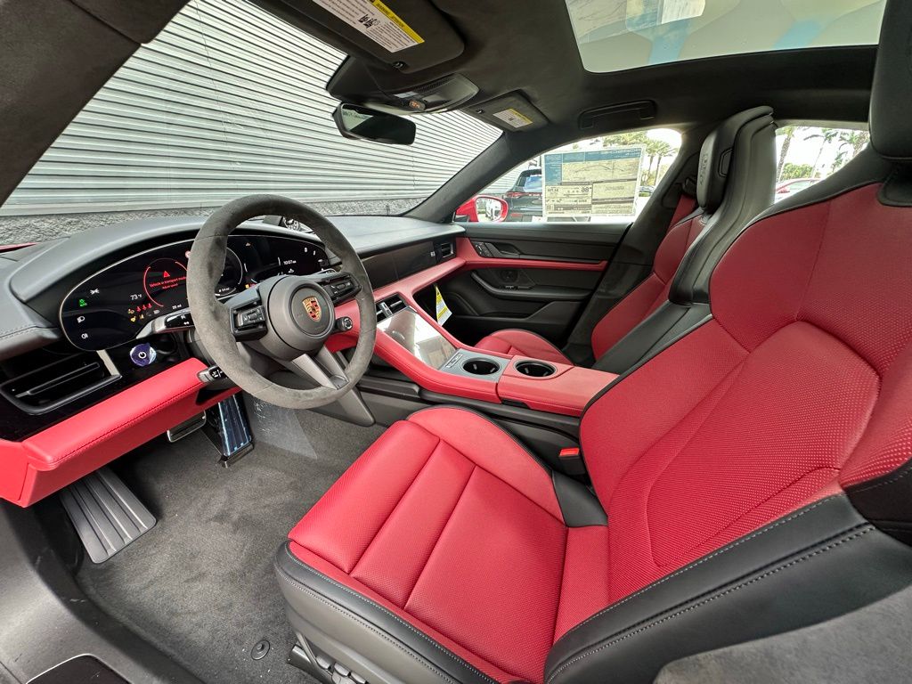 Thumbnail: 2025 Porsche Taycan - 4