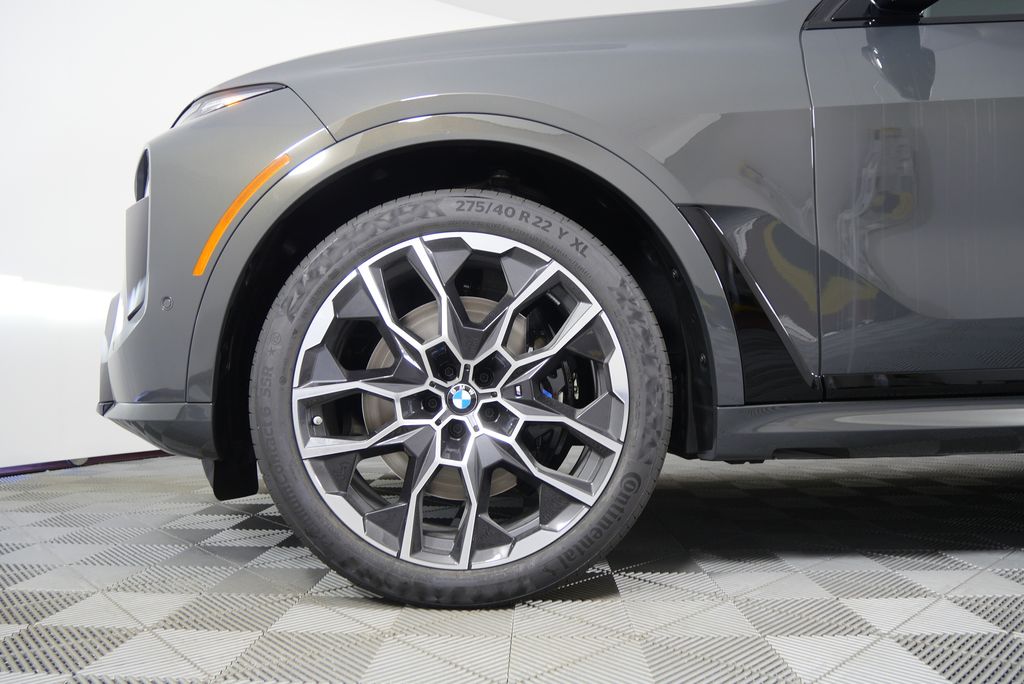 Thumbnail: 2026 BMW X7 - 7