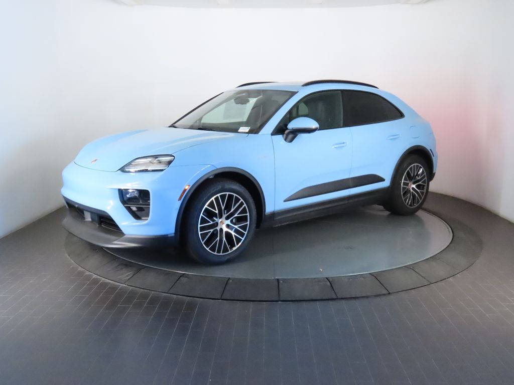 Thumbnail: 2026 Porsche Macan - 1