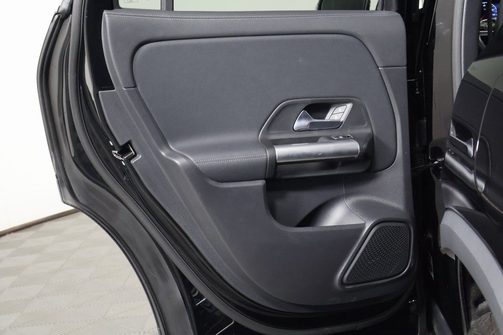 Thumbnail: 2025 Mercedes-Benz GLA - 13