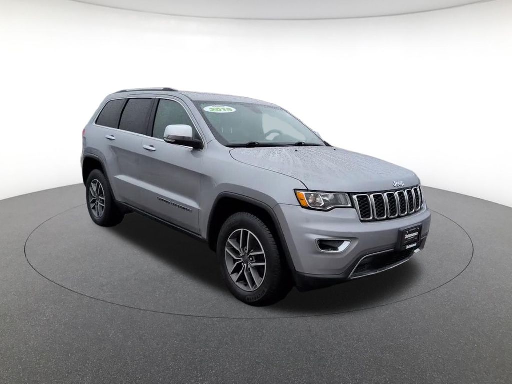 View vehicle photo 3