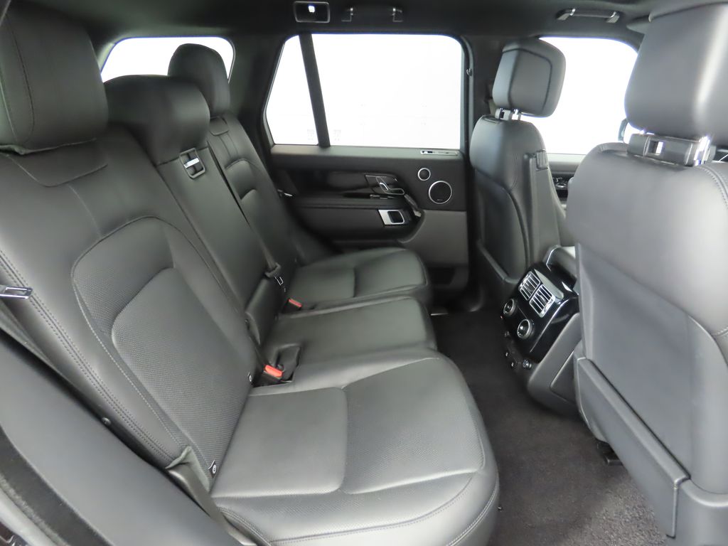 Thumbnail: 2020 Land Rover Range Rover - 22